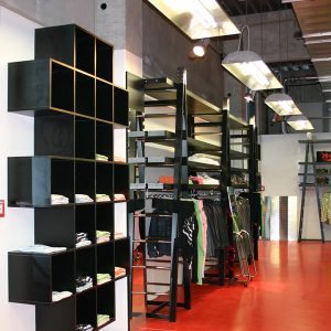 Aktiv Ladenbau Astro (3)