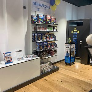 Aktiv Ladenbau Mediashop 2
