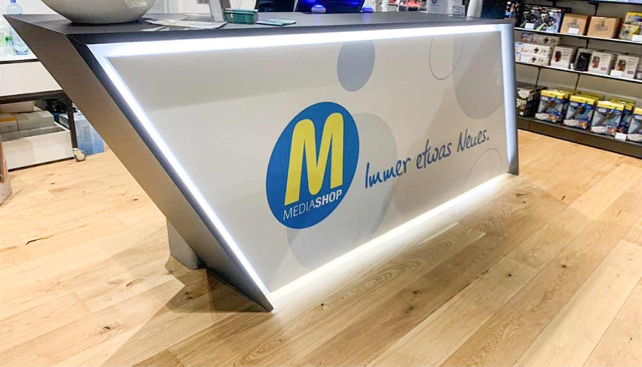 Aktiv Ladenbau Mediashop