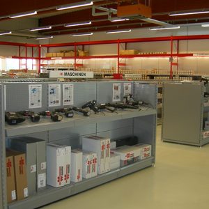 Wuerth-Referenz-Ladenbau-4
